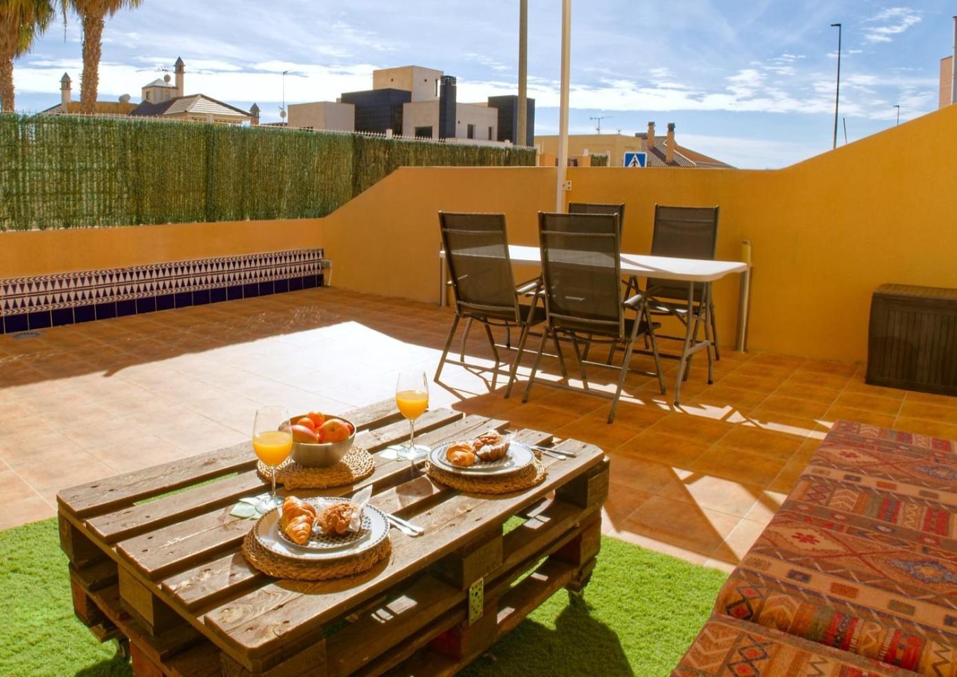 Amplia Terraza Con Piscina, Garaje Y Aire Acondicionado - By Aloha Palma Apartman Águilas Kültér fotó